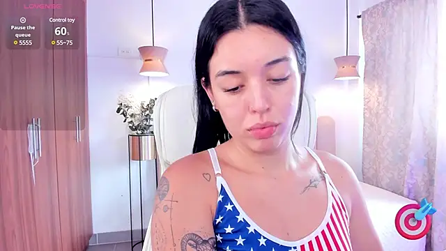 zoee jackson online show from February 25, 2025, 6:42 pm