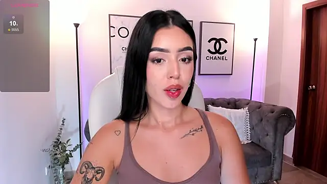 zoee jackson online show from March 21, 2025, 7:24 pm