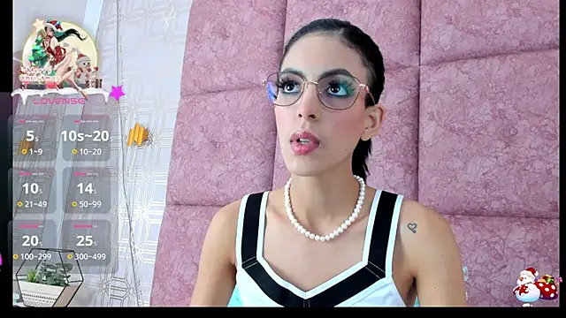 Snapshot of LilitRobins chatting on January 3, 2025, 7:50 pm LilitRobins online show from January 3, 2025, 7:50 pm