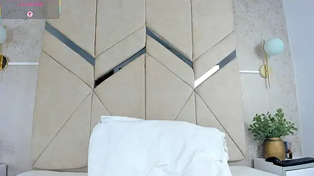 Snapshot of LilitRobins chatting on October 11, 2025, 9:46 pm LilitRobins online show from October 11, 2025, 9:46 pm