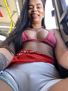 GrlAlice online show from April 14, 2026, 4:35 pm