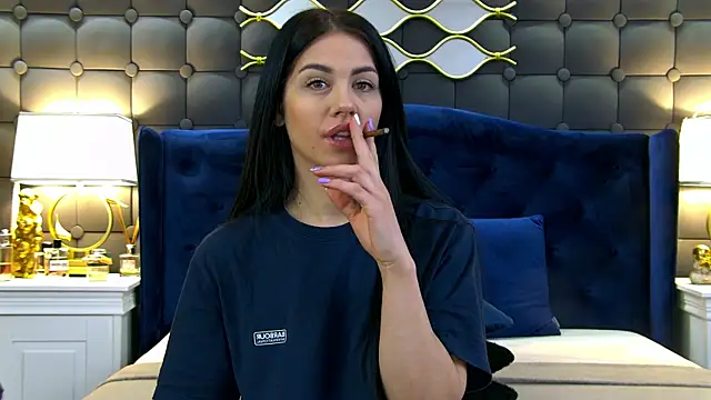 LeyaCass online show from March 12, 2025, 4:30 am