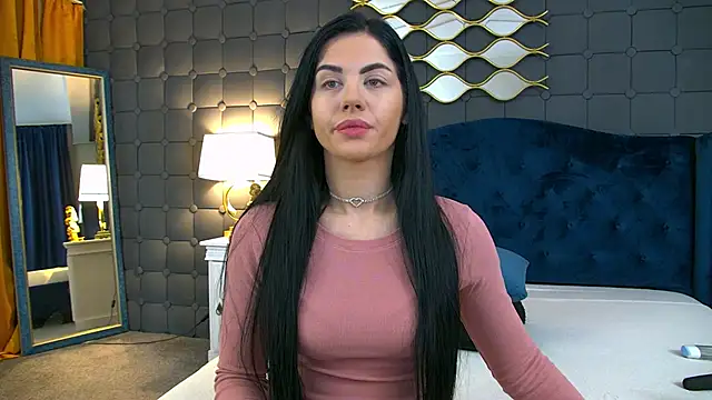 Snapshot of LeyaCass chatting on January 10, 2026, 4:25 am LeyaCass online show from January 10, 2026, 4:25 am