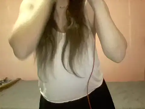 MaxWellas6 online show from February 12, 2025, 7:02 pm