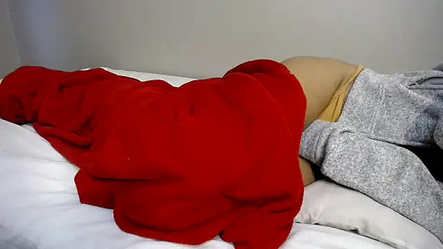 Carameldip online show from March 16, 2025, 4:30 am