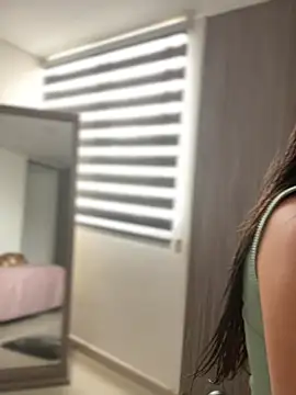 AmmyCollinsW online show from February 12, 2025, 7:24 pm