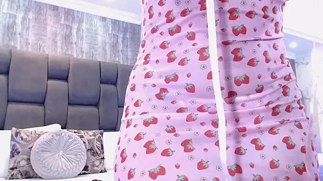 SophieWolkman online show from April 18, 2026, 12:09 pm