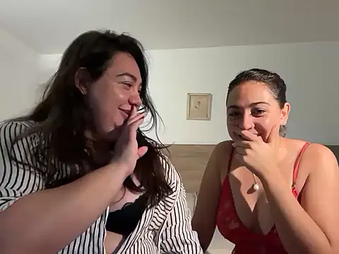 pili placer online show from November 24, 2025, 2:28 pm