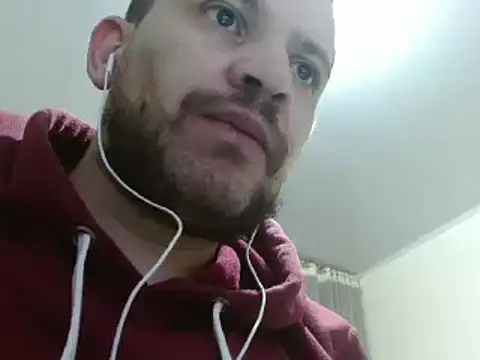 camiloking1720 online show from January 18, 2025, 3:09 am