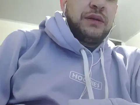 camiloking1720 online show from September 21, 2025, 11:06 pm