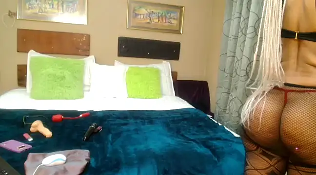 MidnightPassionxx online show from January 31, 2025, 7:40 pm