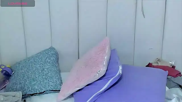 brithany rousee online show from March 4, 2025, 10:38 pm