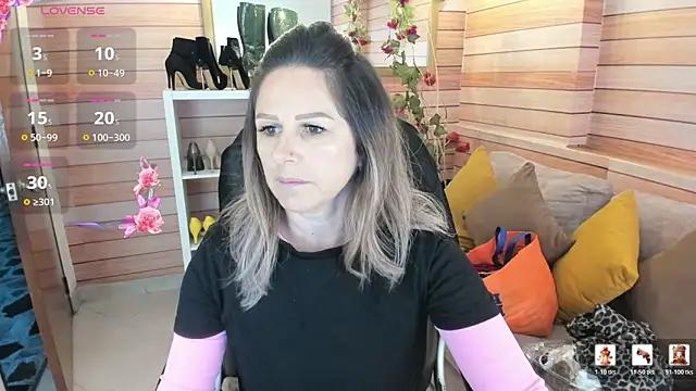 Snapshot of Victoria_collins_1 chatting on April 26, 2026, 10:57 am Victoria collins 1 online show from April 26, 2026, 10:57 am