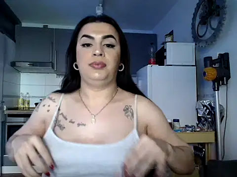 Dulce hot 23  online show from May 19, 2026, 2:45 pm