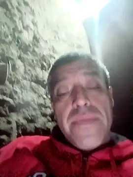 rodrig6987 1 online show from October 12, 2025, 1:59 am