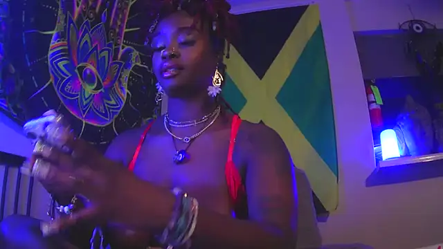 Tatithegoddess online show from January 2, 2025, 8:28 am