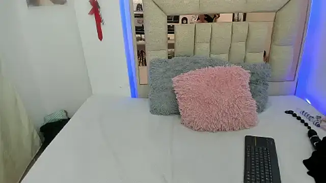 melody bonnet online show from December 30, 2024, 10:53 am