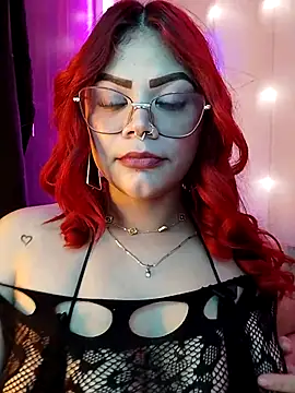 Snapshot of IamAlana_ chatting on June 7, 2026, 12:09 pm IamAlana online show from June 7, 2026, 12:09 pm