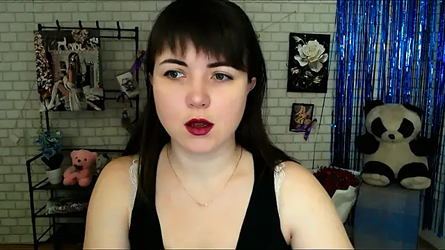 Darina M  online show from February 6, 2025, 5:46 am