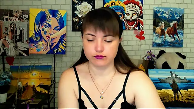 Darina M  online show from April 18, 2026, 4:27 am