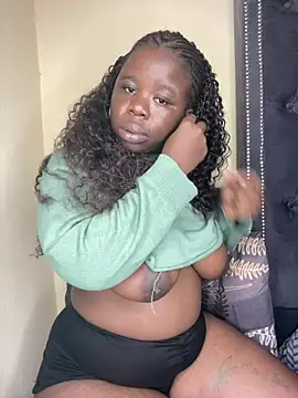 DarkBerry87 online show from April 14, 2026, 8:37 pm