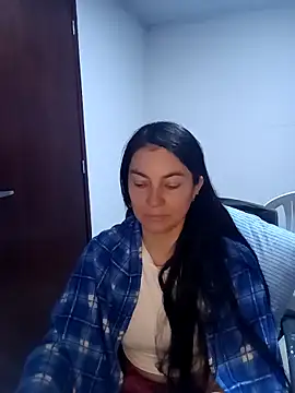 renata hot1 online show from February 8, 2025, 7:15 am