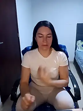 renata hot1 online show from February 18, 2025, 2:59 am