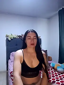 renata hot1 online show from September 17, 2025, 9:49 pm