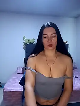 renata hot1 online show from September 29, 2025, 11:48 am