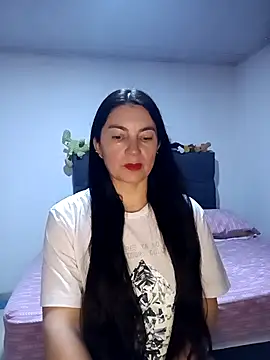 renata hot1 online show from October 3, 2025, 3:03 am