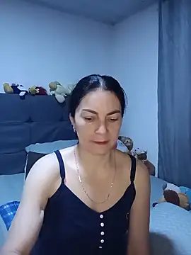 Snapshot of renata_hot1 chatting on May 21, 2026, 10:50 pm renata hot1 online show from May 21, 2026, 10:50 pm