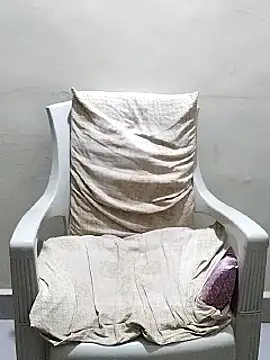 Rani Desai69 online show from December 22, 2024, 1:33 pm