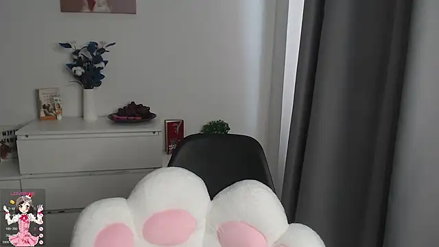 b4by LoL1 online show from March 1, 2025, 12:12 pm