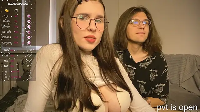 passiondesire  online show from September 18, 2025, 7:21 am