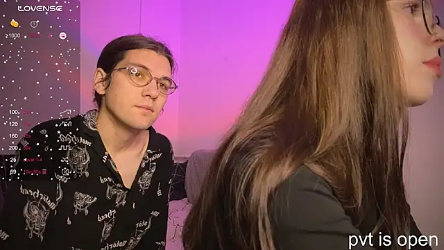 passiondesire  online show from October 4, 2025, 8:23 am