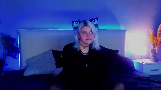 JoannLowe online show from March 21, 2025, 9:12 pm