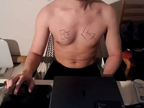 TheDarkPrixBoy online show from April 10, 2026, 4:33 pm