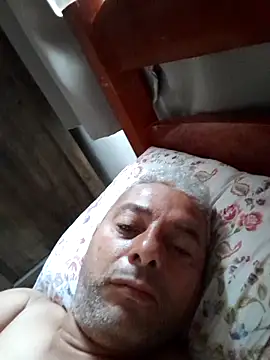Snapshot of gordonunes chatting on May 26, 2026, 11:39 am gordonunes online show from May 26, 2026, 11:39 am