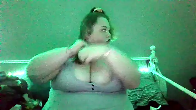 Snapshot of _GodessIsabella_97 chatting on September 23, 2025, 7:00 am GodessIsabella 97 online show from September 23, 2025, 7:00 am