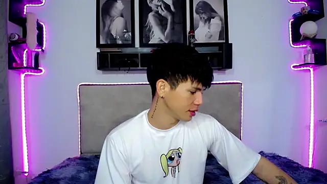 Tayson Rivers online show from December 6, 2024, 11:14 pm