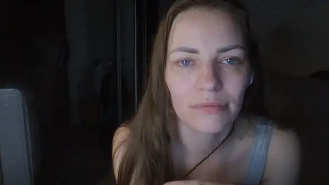 Snapshot of AnnaDiamond1 chatting on June 3, 2026, 8:47 pm AnnaDiamond1 online show from June 3, 2026, 8:47 pm