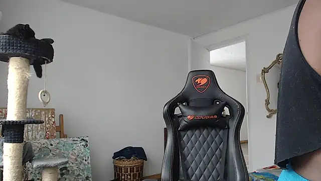 Siriss boyrag online show from January 16, 2025, 8:25 pm