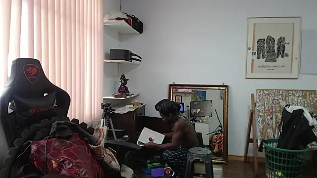 Siriss boyrag online show from January 23, 2025, 8:35 pm