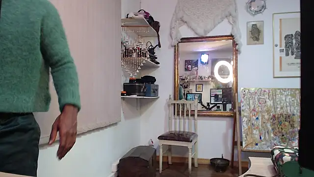 Siriss boyrag online show from March 12, 2025, 2:20 am