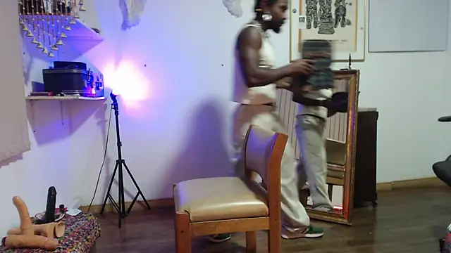 Siriss boyrag online show from September 19, 2025, 12:34 am