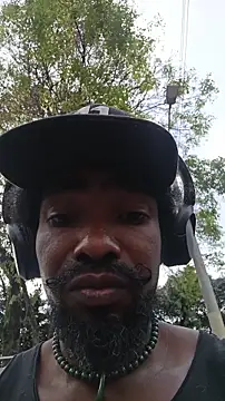 Siriss boyrag online show from October 12, 2025, 9:36 pm