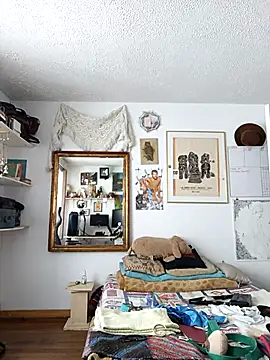 Siriss boyrag online show from November 8, 2025, 3:12 pm