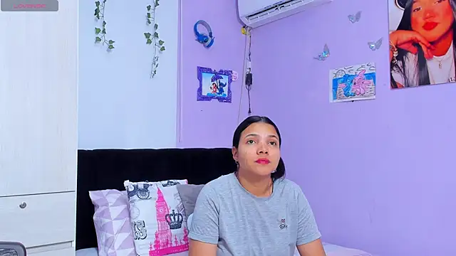 sara mendez2 online show from September 13, 2025, 10:53 pm