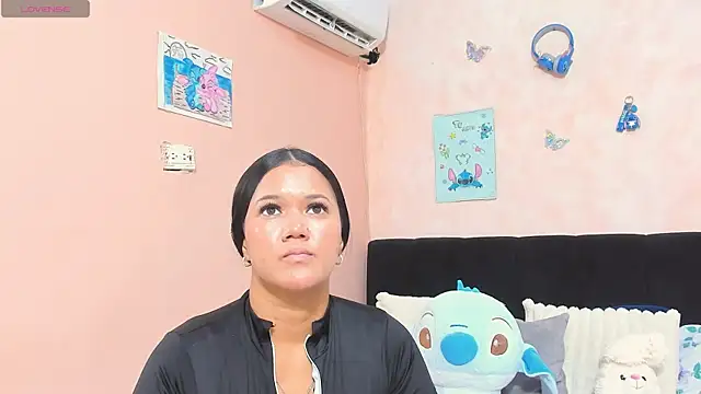 Snapshot of sara_mendez2 chatting on May 12, 2026, 11:46 pm sara mendez2 online show from May 12, 2026, 11:46 pm