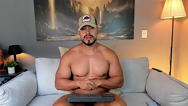 ApoloMakris online show from June 18, 2026, 7:07 pm